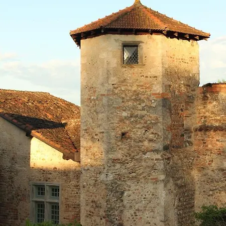 La Tour Bocsozel Guest house